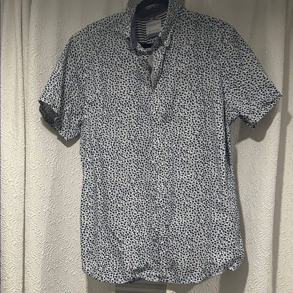 Denim & Flower Blue and White Floral Button Down Shirt Large